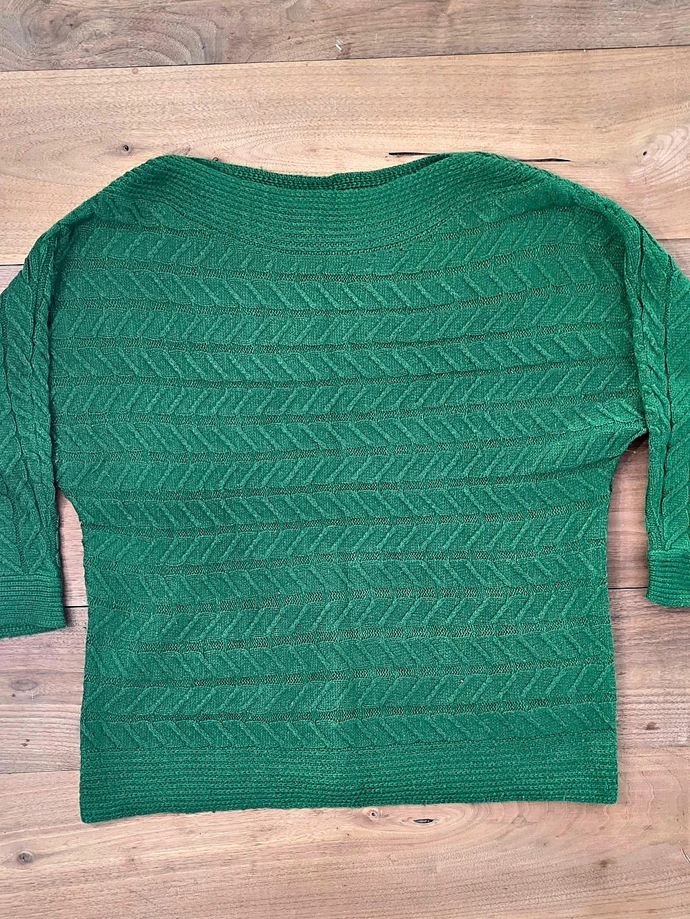 Soho New York & Co Kelly Green Boat Neck Lightweight Sweater, XL